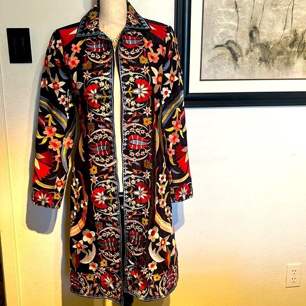 Gorgeous Biya by Johnny Was in excellent condition.. size S 100%Silk